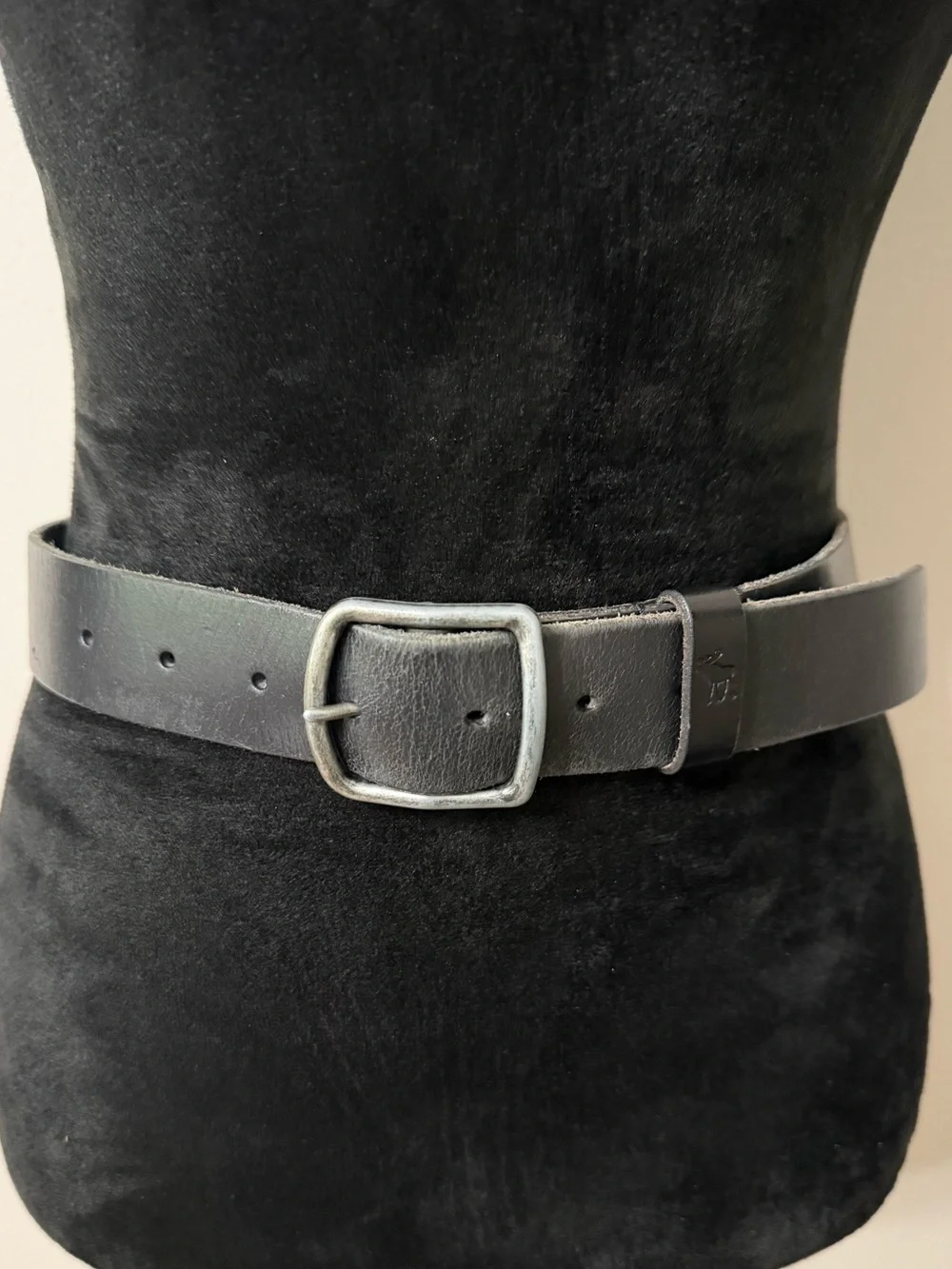 Abercrombie Black Leather Belt Silver Buckle Embossed Logo Size 13-16 Kids